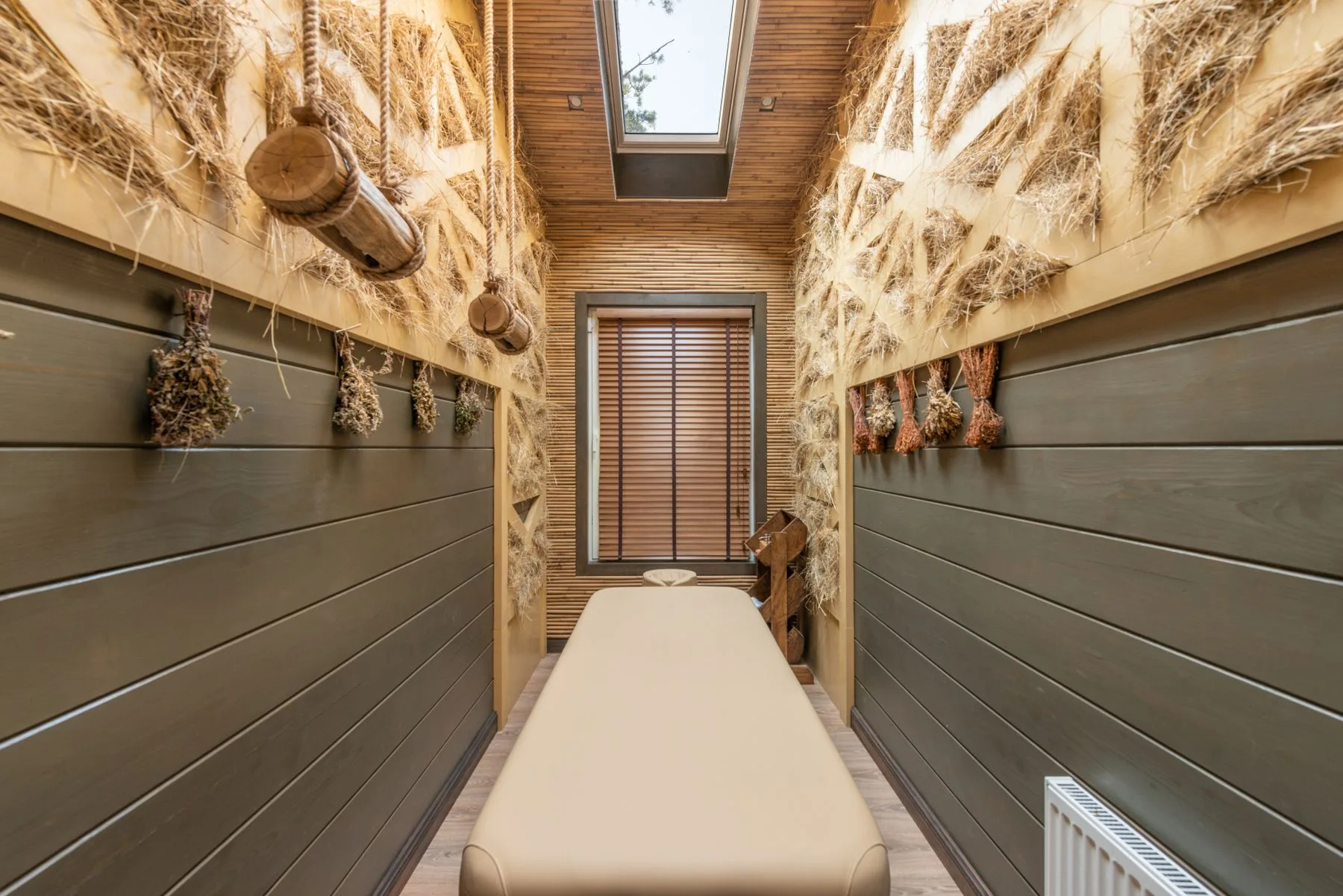 A calm treatment room at ThermoCare